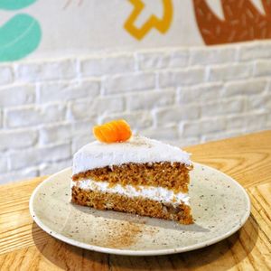 carrot coco cake at Quinoa in Barcelona