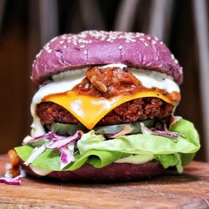 special jack burger at Quinoa in Barcelona