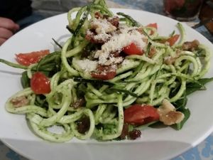 zucchini pasta at Quinoa in Barcelona