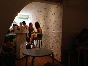 The bar at Quinoa in Barcelona