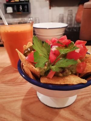 nachos at Quinoa in Barcelona
