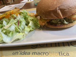 Contorno Insalata e panelle   at Una Gemma in Turin