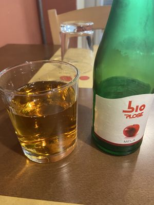 Succo di mela bio   at Una Gemma in Turin
