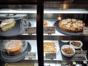 Vegan Cakes and other stuff at Sasaya Cafe in Tokyo