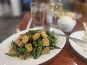 Green beans and tofu in garlic sauce   at Chalong Thai in Las Vegas