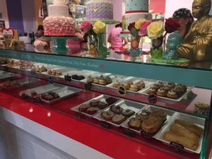 so many choices at Bunnie Cakes in Doral