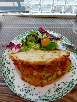  at Sunflower Café  in Paris