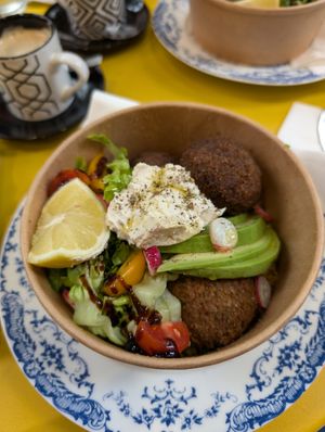  at Sunflower Café  in Paris