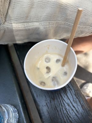   at Sunflower Café  in Paris