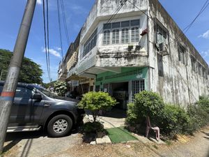 At the corner of the buildingg  at Ulang Corner in Kota Bharu