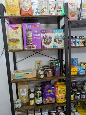 Cereal and spices at Cita Vegana in Madrid