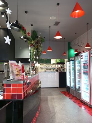 L'artigiano Pizza.Εσωτερικό καταστηματος. at l'Artigiano  in Kalamata