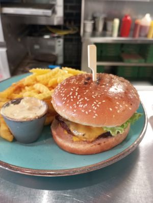 Vegan burger 🍔 at l'Artigiano  in Kalamata