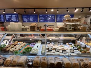 Display  at Broad Nosh Bagels Deli in New York City