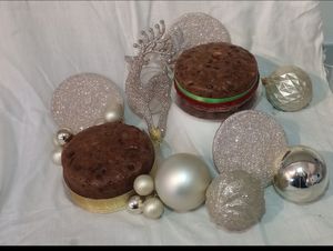 Individual Christmas cakes. Completely gluten-free, soya free, vegan and alcohol free! Packed full of delicious fruit  at Cake Zero - Online-only in Eastleigh