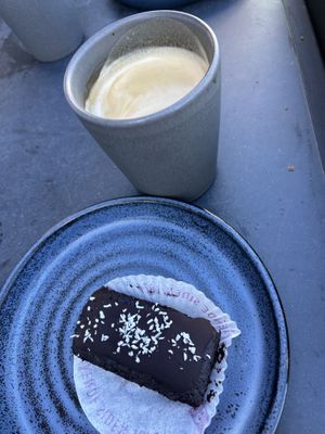 Vegansk chokolade kage   at Louisiana Café in Humlebaek