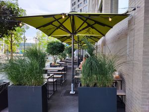 Outdoor seating at Hans im Glück in Emmen