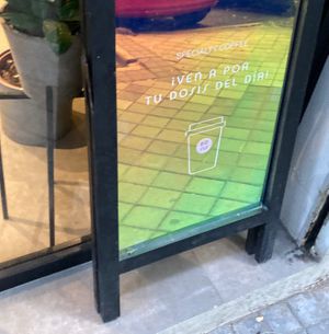  at Dosis Cafe in Madrid