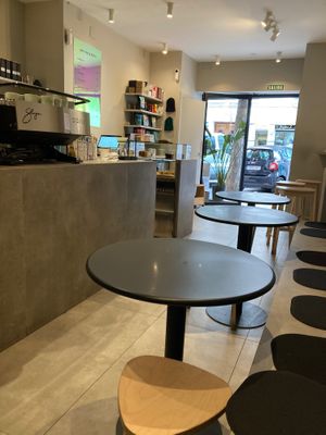  at Dosis Cafe in Madrid