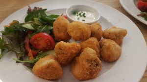 Breaded mushrooms at Playwrights in Coventry