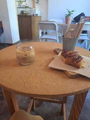  at GAL Cafe in Lisbon