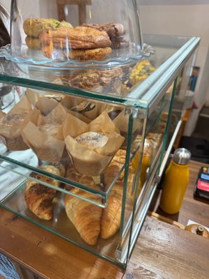  at GAL Cafe in Lisbon