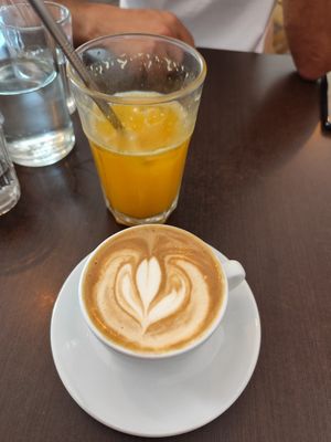  at GAL Cafe in Lisbon