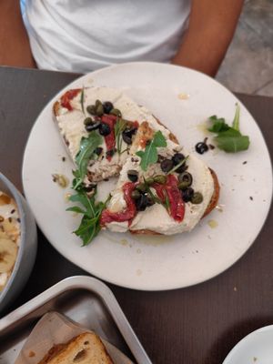  at GAL Cafe in Lisbon