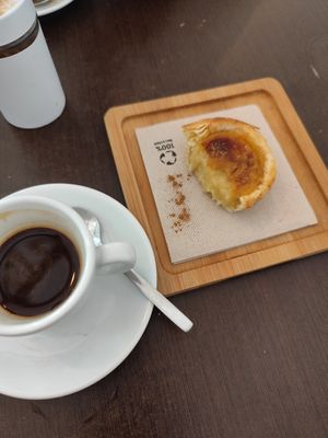  at GAL Cafe in Lisbon