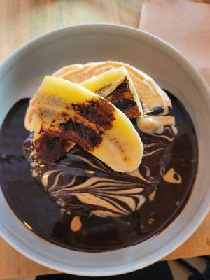 Chocolate pb pancakes at GAL Cafe in Lisbon