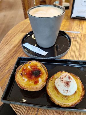 Creme brulee and tiramisu at Nat'elier | Pastel de Nata in Lisbon
