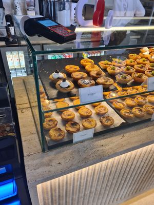 Display at Nat'elier | Pastel de Nata in Lisbon