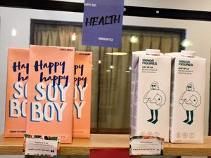 Vegan milk at WellSmoocht in West Singapore