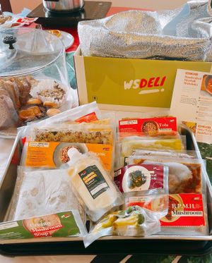 Can get deli’cious bundle, fuss free easy prep meal at https://www.ws-deli.com/discount/VE_DELIVERY5OFF  at WellSmoocht in West Singapore