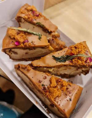 2 pieces to 4 pieces 😜 ~ 9/7/22 at WellSmoocht in West Singapore