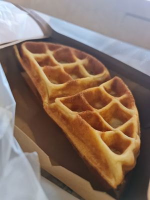 Waffle ~ 9/10/22 at WellSmoocht in West Singapore