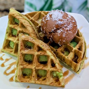 Gula Melaka Pandan Waffles with Classic Chocolate Hazelnut R'ice Cream at WellSmoocht in West Singapore