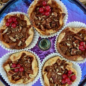 Apple Gingerbread Pie at WellSmoocht in West Singapore