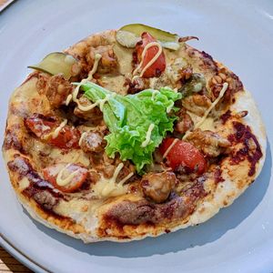 Truffle Cheezeburger Mini Pit-zza at WellSmoocht in West Singapore