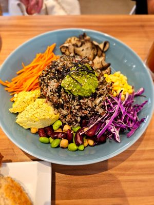 Buddha Bowl at WellSmoocht in West Singapore