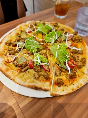 Cheeseburger Tempeh Pizza at WellSmoocht in West Singapore