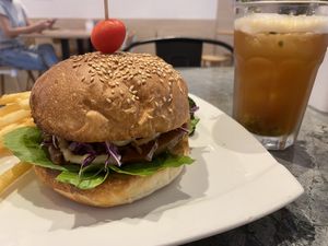 Jackfruit burger   at WellSmoocht in West Singapore