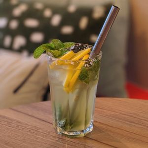 Vegan Sunny Island Spritzer at WellSmoocht in West Singapore