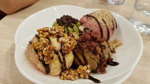 MAD Bowl (strawberry, matcha, mango, earl grey) with the works  at WellSmoocht in West Singapore