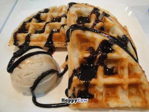 waffle at WellSmoocht in West Singapore