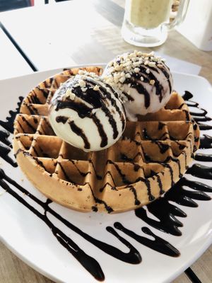 Ice creams and waffles at WellSmoocht in West Singapore