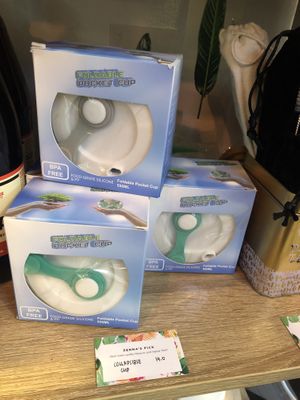 foldable cups at WellSmoocht in West Singapore