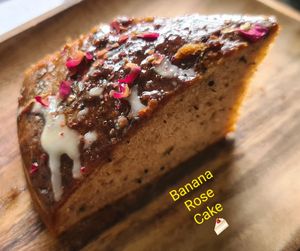 Banana Rose Cake at WellSmoocht in West Singapore