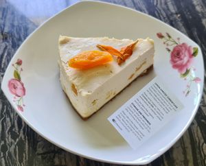 Lemon Apricot cheesecake 😍😍😍😍😍 at WellSmoocht in West Singapore