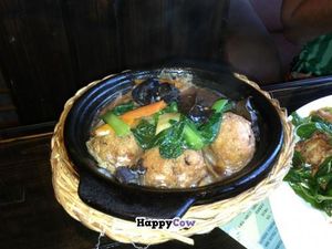 Delicious sauce and some kind of seitan meat balls, with vegetables and mushrooms. yammi, yammi at Vegetarians Story Restaurant in Suzhou